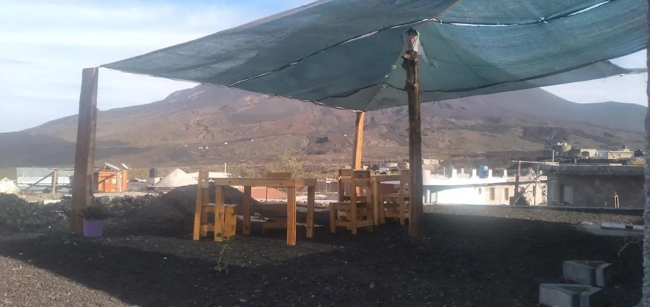 Ciza E Rose Bed & Breakfast Portela