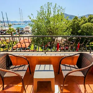 https://unlu-hotel.aegeanhotels.net