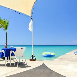 https://beach-front-hotel.greaterantilleshotels.net